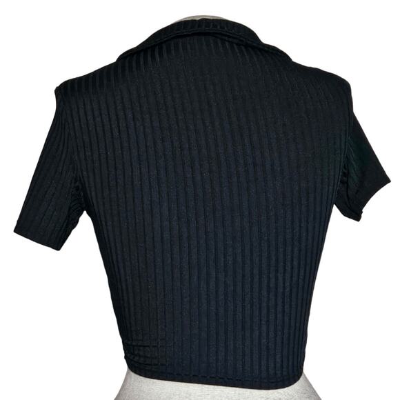 Black Ribbed Collard Crop Top Size Small - Picture 2 of 3